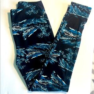 LuLaRoe Blue and Black Patterned Leggings